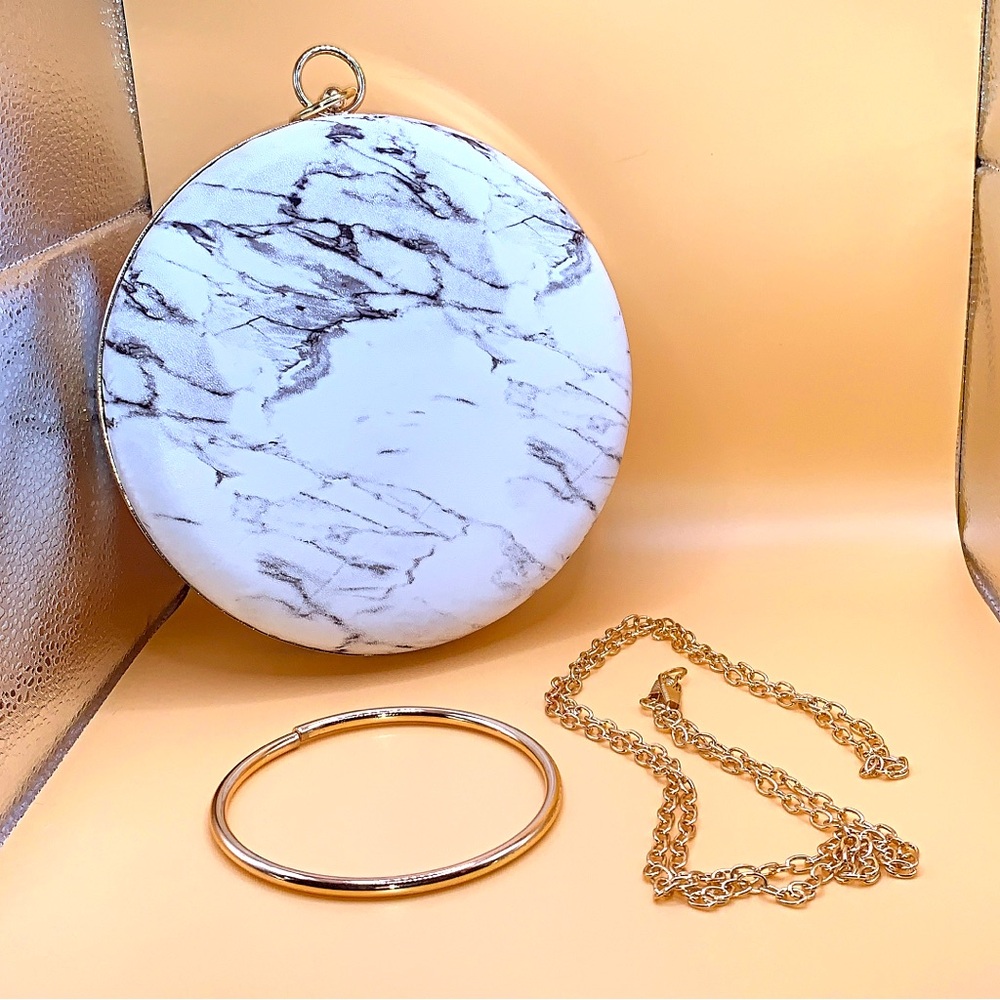 Round marble clutch